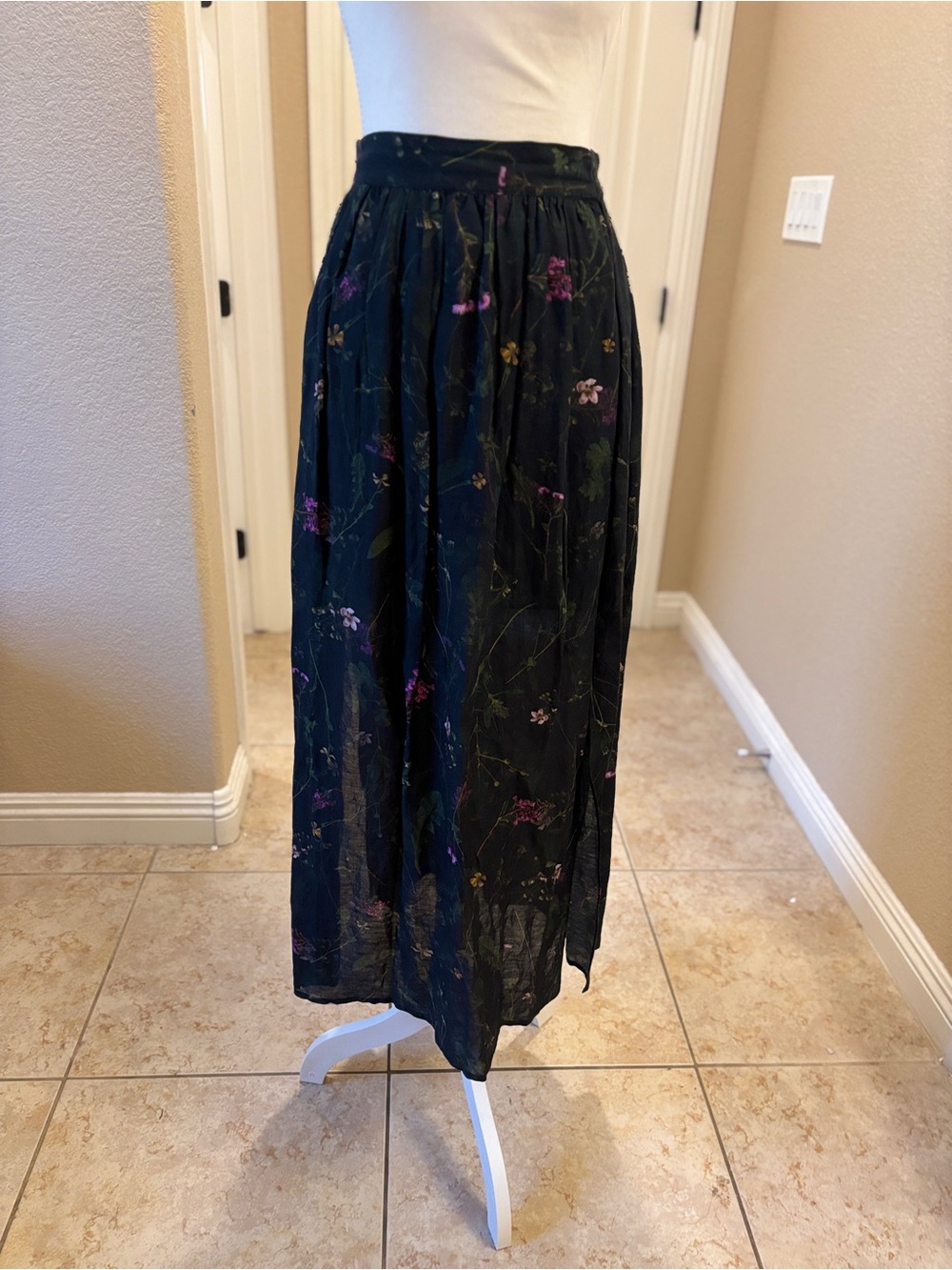All Saints Woven Floral-Print Midi Skirt in Black - Picture 5 of 6